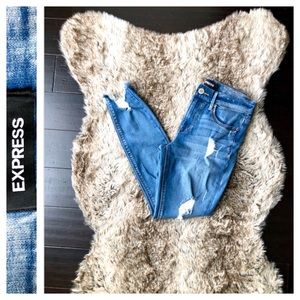 NWOT! Express Stretch + Performance Ankle Jeans